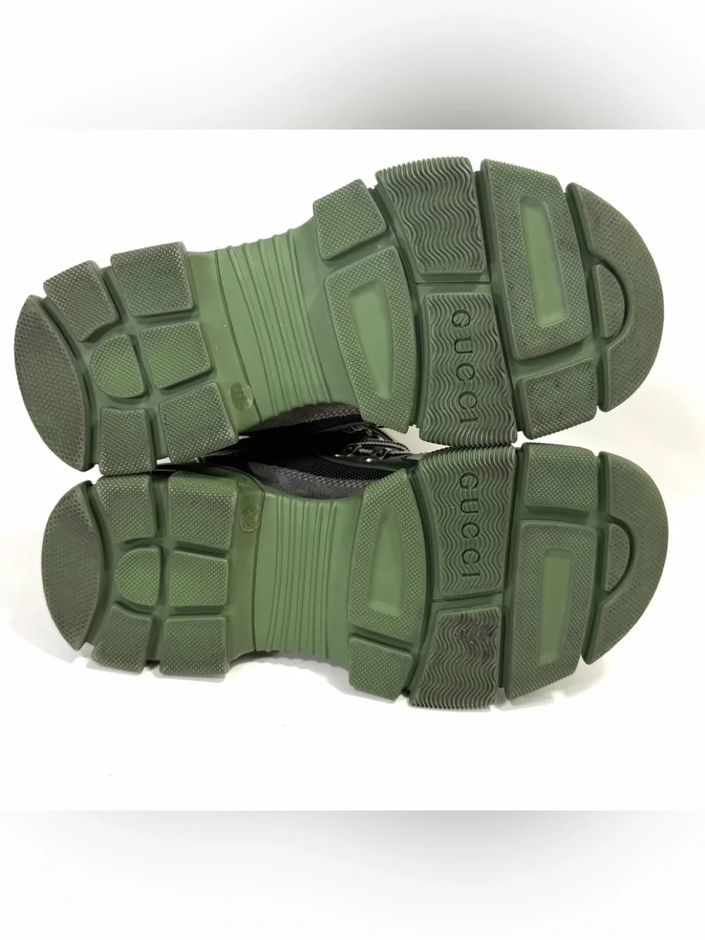 Gucci Flashtrek Green Low-Top Sneaker Men's Size 6.5 / 36.5